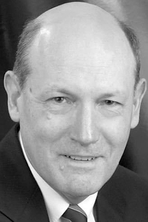Photo of Oliver Dixon, Acting