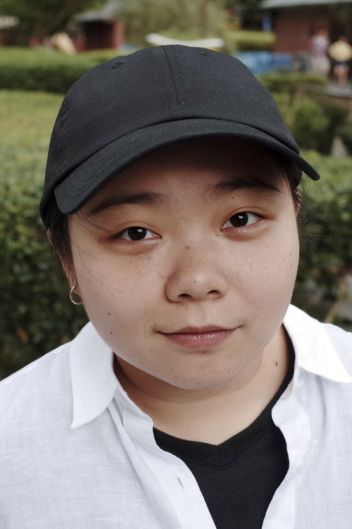 Yi-Ling Wang profile