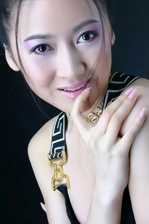 Photo of Qingzi Fang, Acting