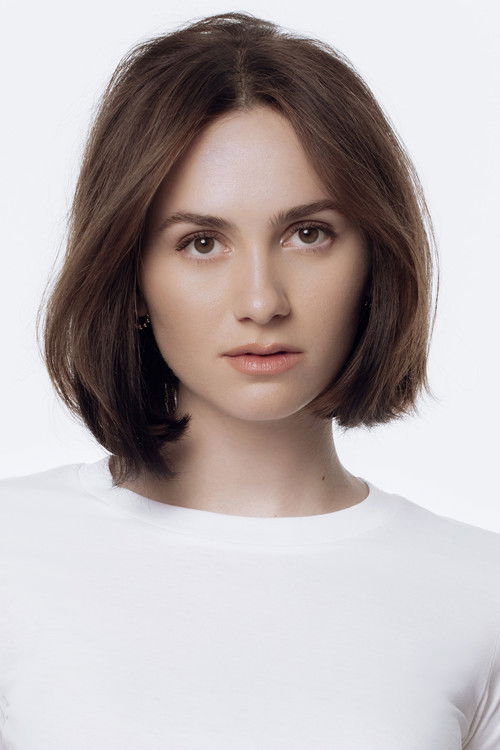 Maude Apatow profile