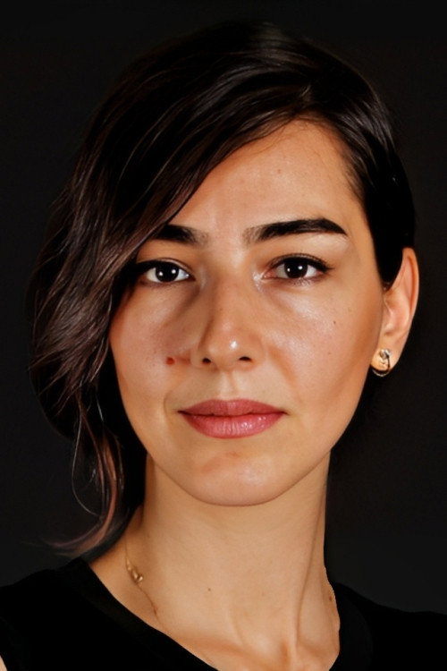 Elif Akşar profile