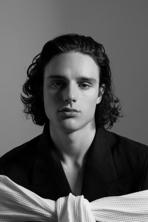 Harry Collett profile