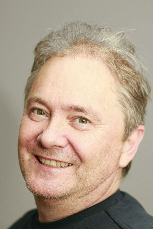 Stephen Lindholm profile