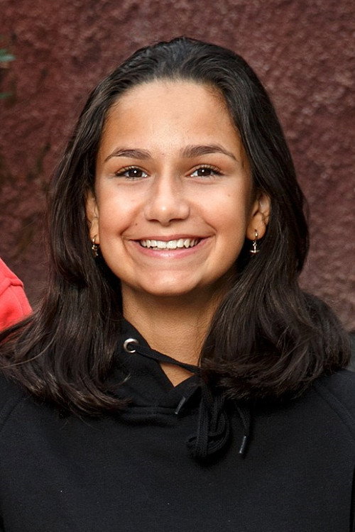 Photo of Julia Pirzadeh, Acting