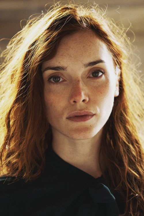Photo of Laura Eva Zimmer, Acting