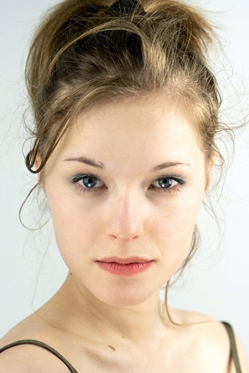 Photo of Esther Wahl, Acting