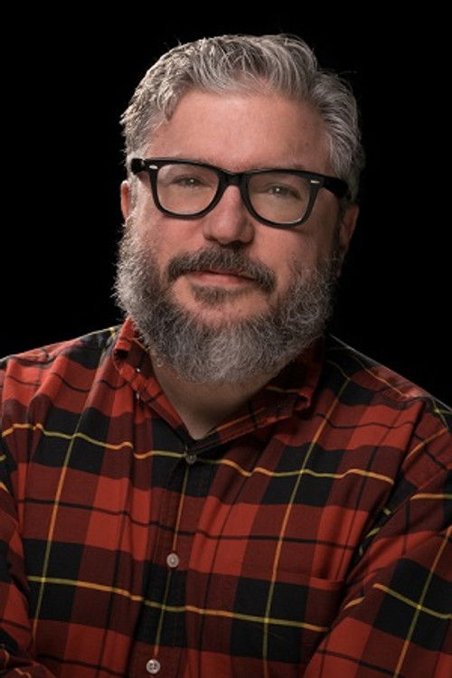 Alonso Duralde profile