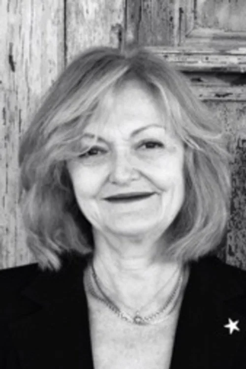 Photo of Elisabeth Biondi, Acting
