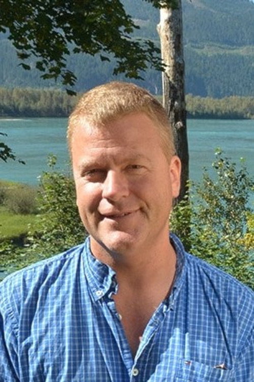 Photo of Dean Eadie, Acting