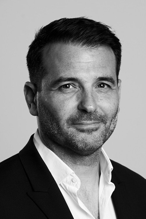 Photo of Raphael Honigstein, Acting