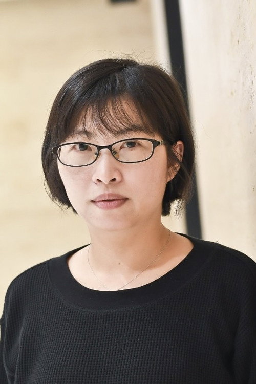 Photo of Huang Hui-chen, Production