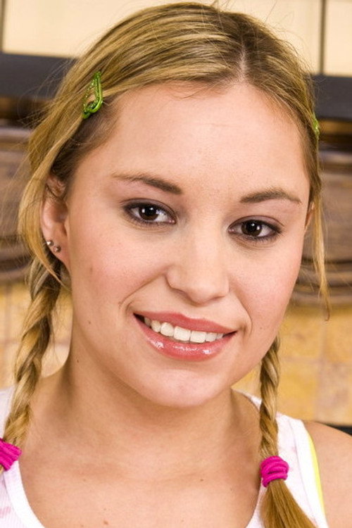 Photo of Kelly Skyline, Acting