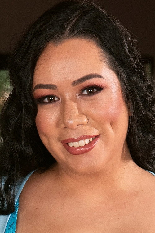 Photo of Julia Mendoza, Acting