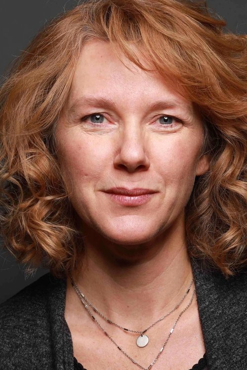 Elise Robertson profile