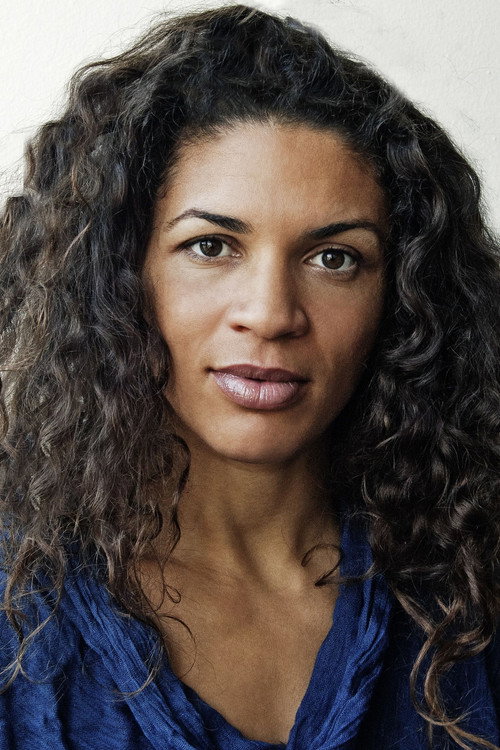 Photo of Isabelle Redfern, Acting