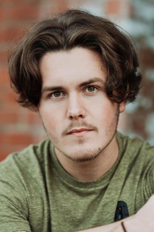 Photo of Gavin Lee Lewis, Acting
