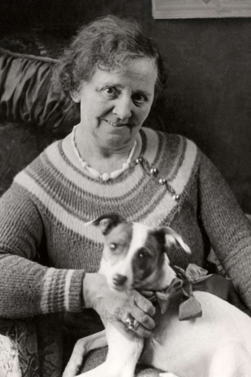Photo of Marie Faassen, Acting
