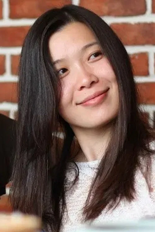Photo of Zhu Zhu, Writing