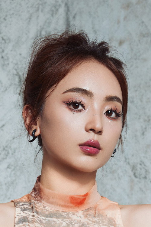 Photo of Suosuo, Acting