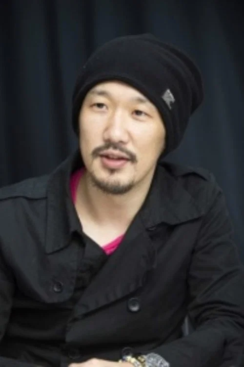 Photo of Tomohiro Suzuki, Writing
