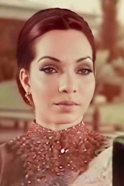 Photo of Tita Muñoz, Acting