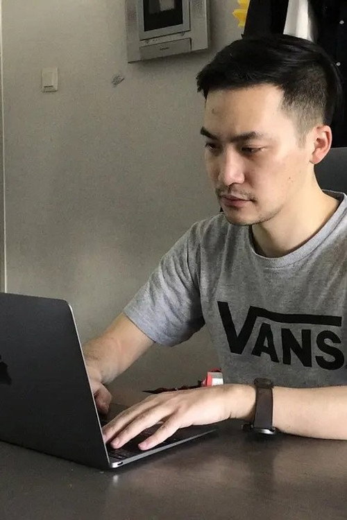 Photo of 文思杨, Writing