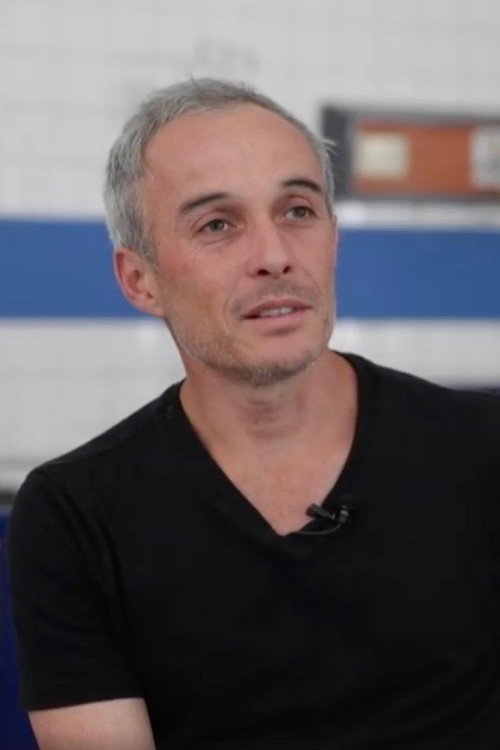 Photo of Luis Ávila, Camera