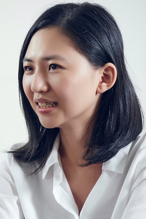 Photo of Yang Wan-ju, Writing