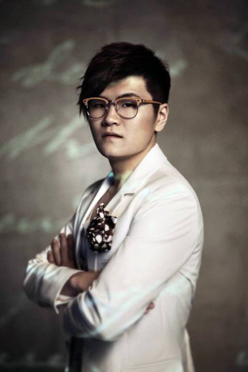 Shin Yong-jae profile