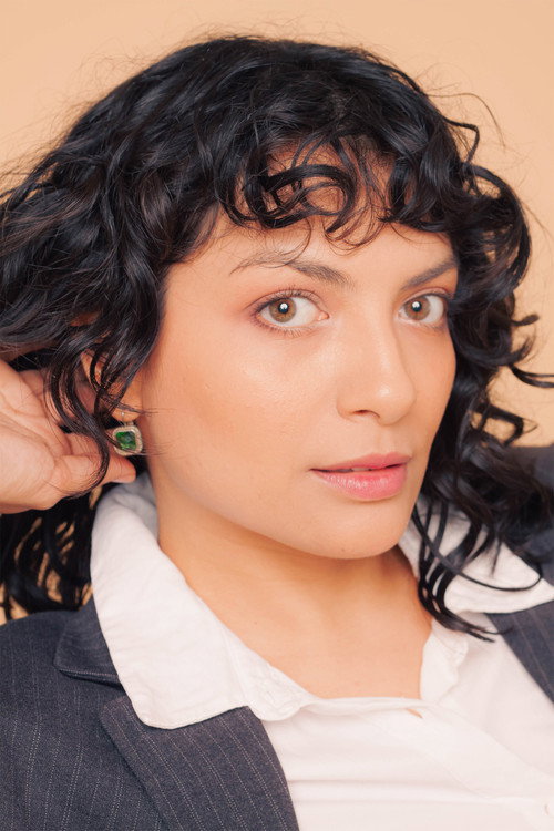 Photo of Jennifer Peña, Acting