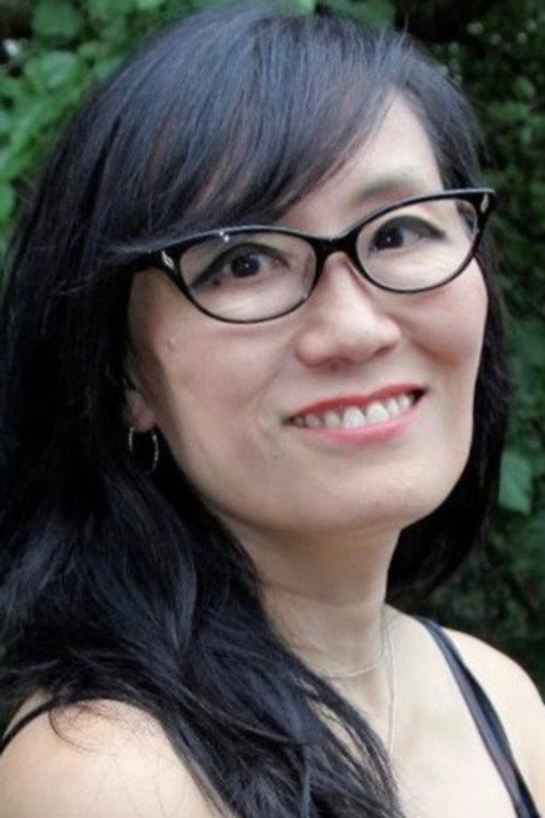 Photo of Kerri Sakamoto, Writing
