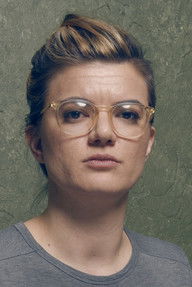 Leslye Headland profile