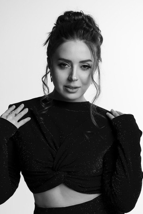Photo of Anna Maxim, Directing