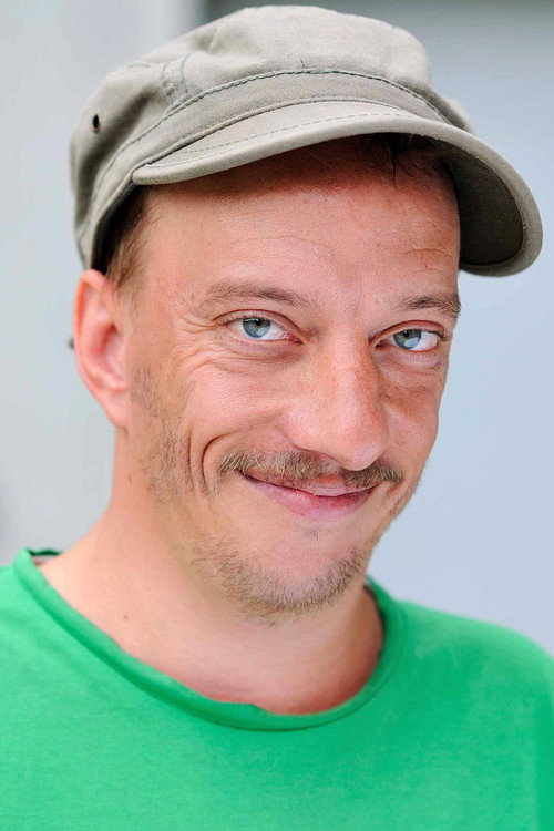 Photo of Tobi B., Acting