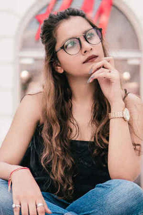 Srishti Vaid profile