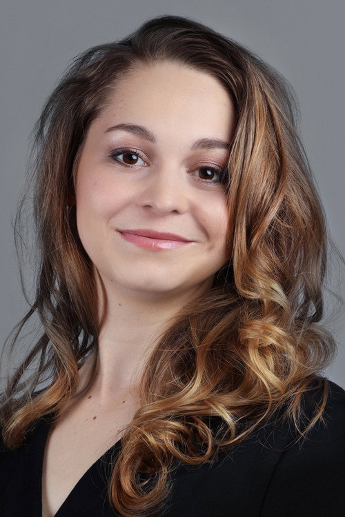 Kövesi Csenge profile