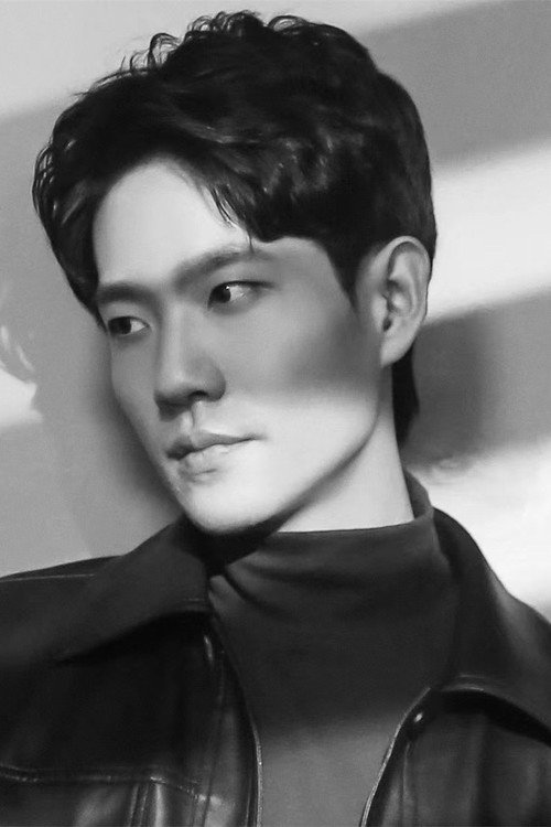 Yuwen Qiushi profile