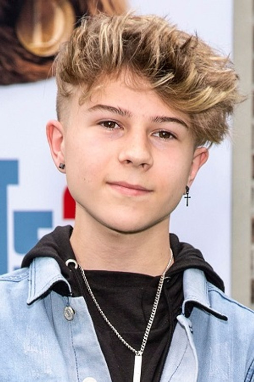 Photo of Dylan Hartman, Acting
