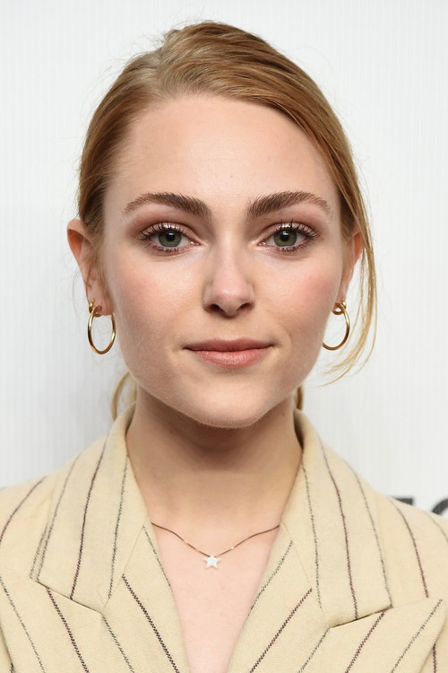 AnnaSophia Robb profile