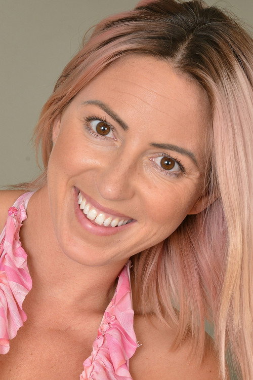 Photo of Roxxxie Blakhart, Acting