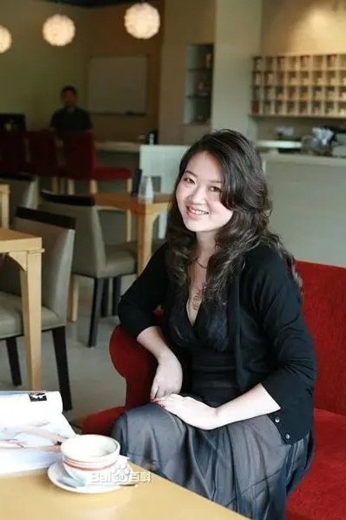 Photo of Na Jin, Writing