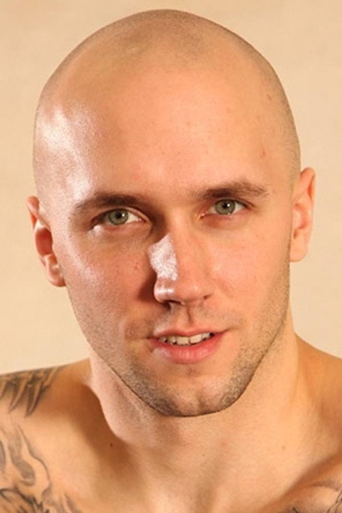 Photo of Roberto Cruiz, Acting