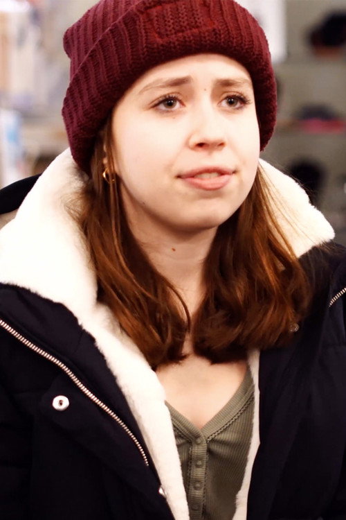 Photo of Delilah Pawlowski, Acting