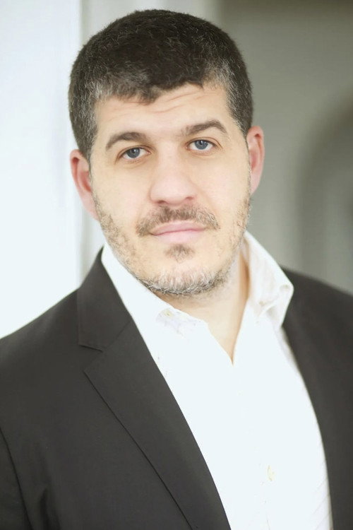 Photo of Paul Joaquim Pereira, Acting