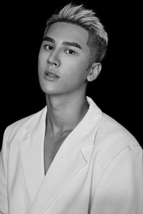 Photo of Dong Yufeng, Acting