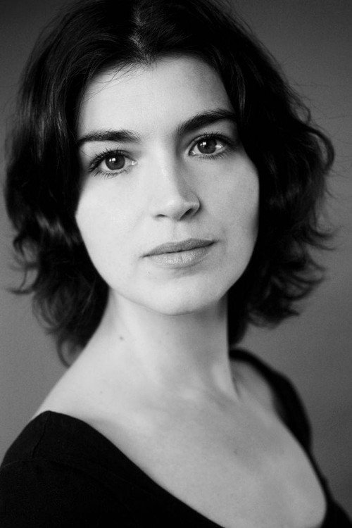 Photo of Claire Garvey, Acting