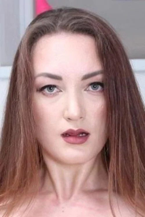 Photo of Julia Maze, Acting