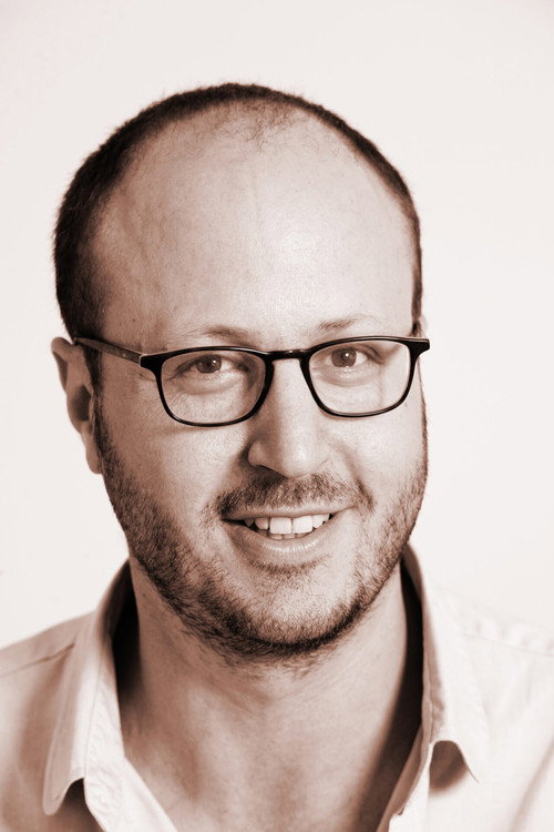 Roger Bennett profile