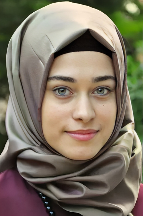 Büşra Ayaydın profile