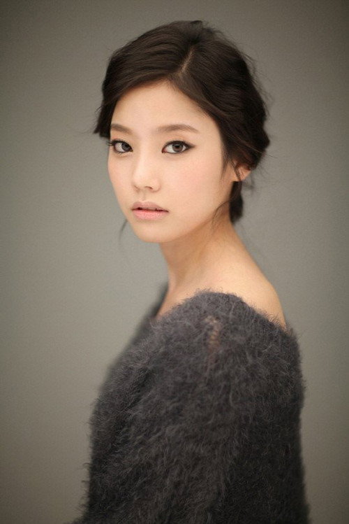 Photo of Eom Ji-hye, Acting